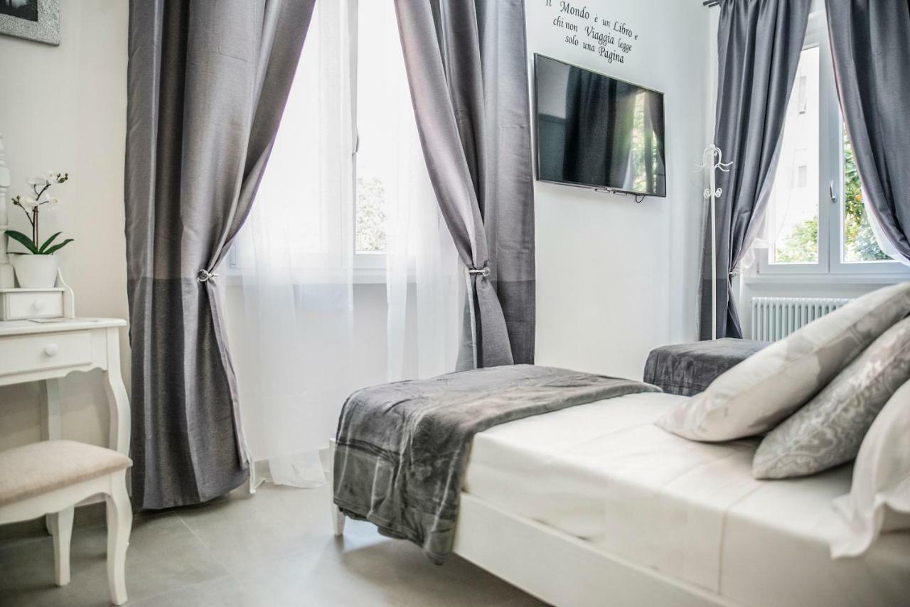 לידו די אוסטיה New Moon Luxury Apartment מראה חיצוני תמונה